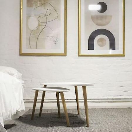 Central, Cozy & Beautiful Designed 2-Rooms Apt. Near River Берлин Экстерьер фото