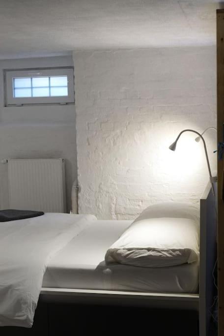 Central, Cozy & Beautiful Designed 2-Rooms Apt. Near River Берлин Экстерьер фото
